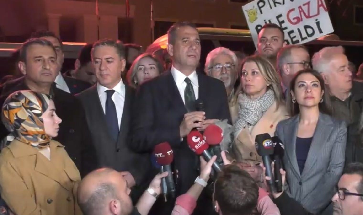 chp rtuk binasi onunde televizyon kanallarina verilen cezaya sert tepki RgBlqi1b