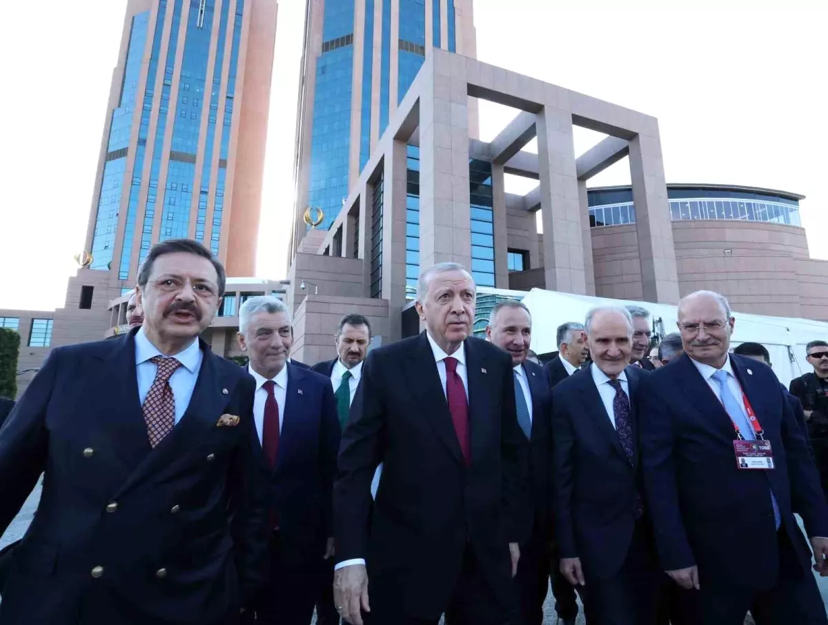 cumhurbaskani erdogan tobb da gundeme dair onemli aciklamalarda bulundu Pe7NbJec