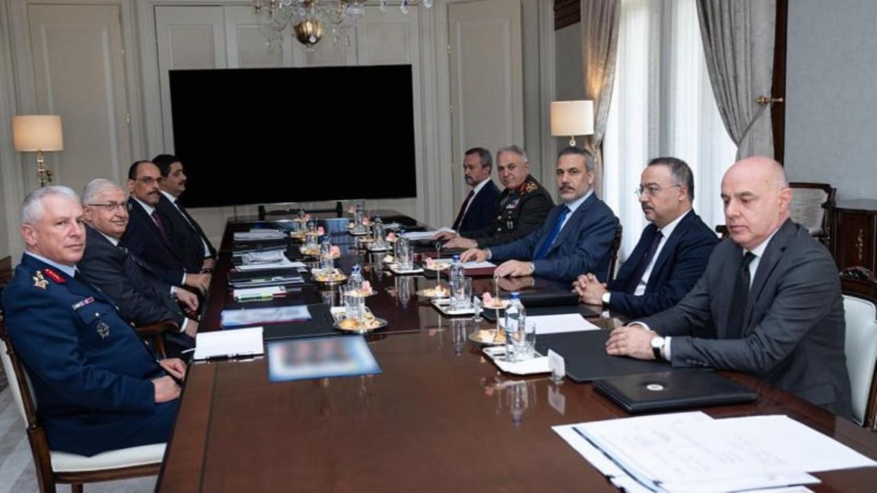 israil irani vurdu devrim muhafi sfl0