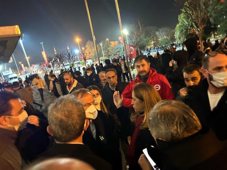 muhalefetin merkezi ussu sarachane oldu 2 T2ZMpJ7e