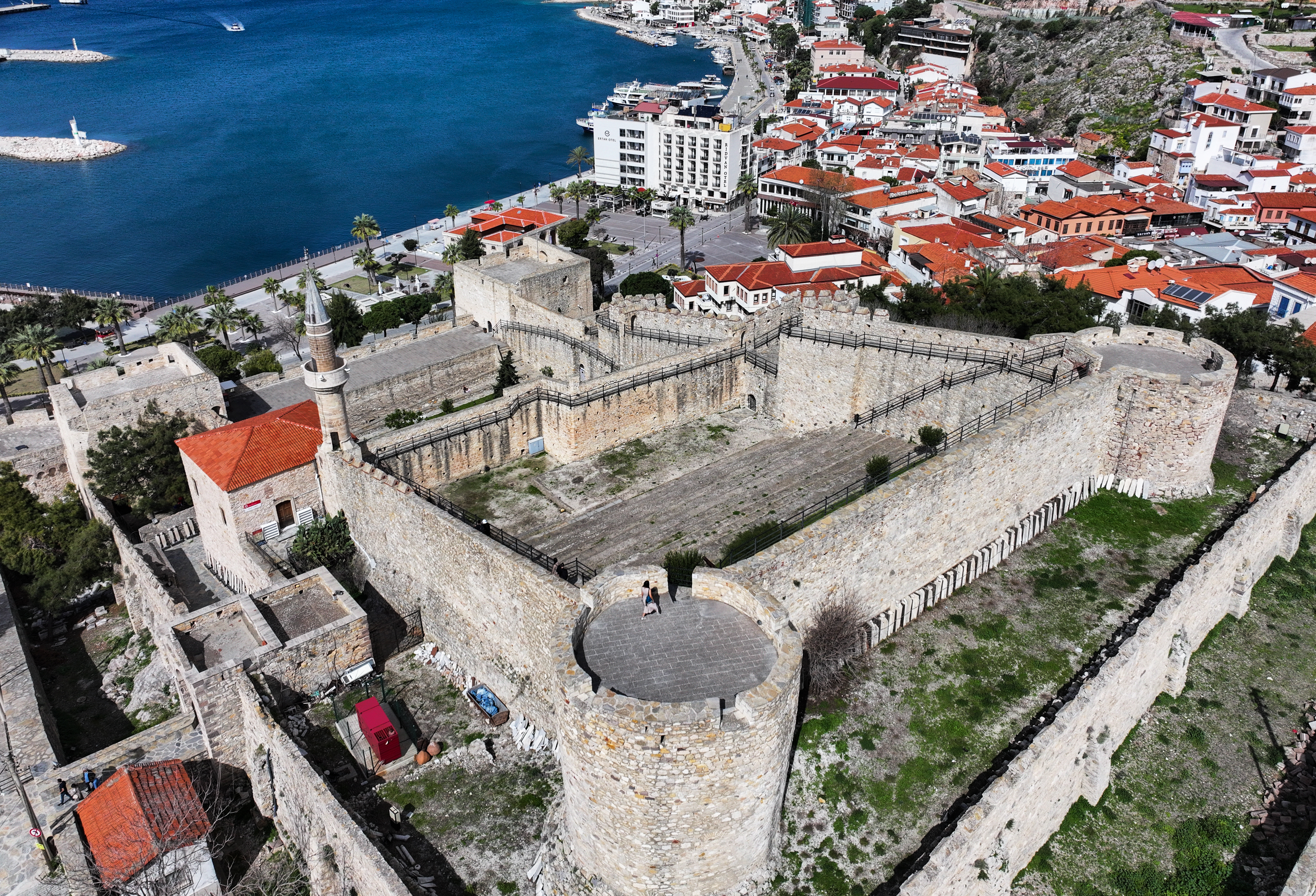 turistler ege adalarindaki sismik hareketlilik nedeniyle turkiyeye yoneldi 11 t1zXlwjd