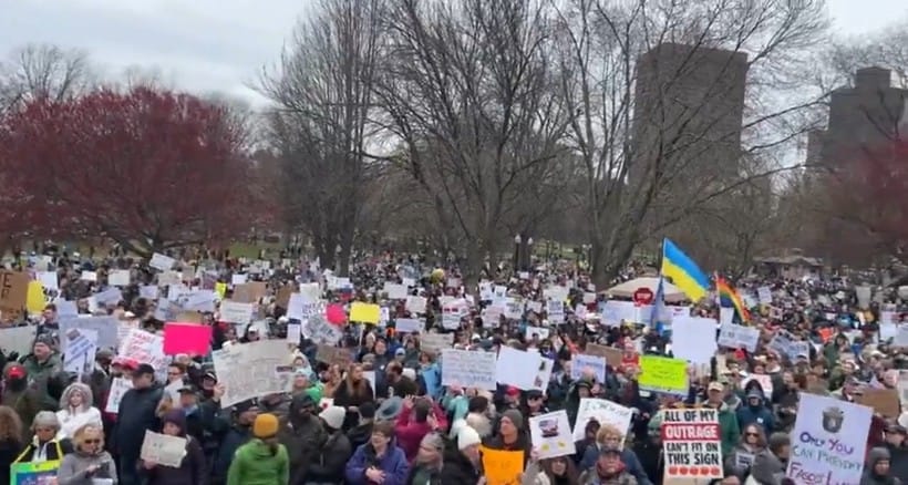 yaratici yikim mi hands off mu protestolar romaya kadar uzandi 2 rY8gHgTd