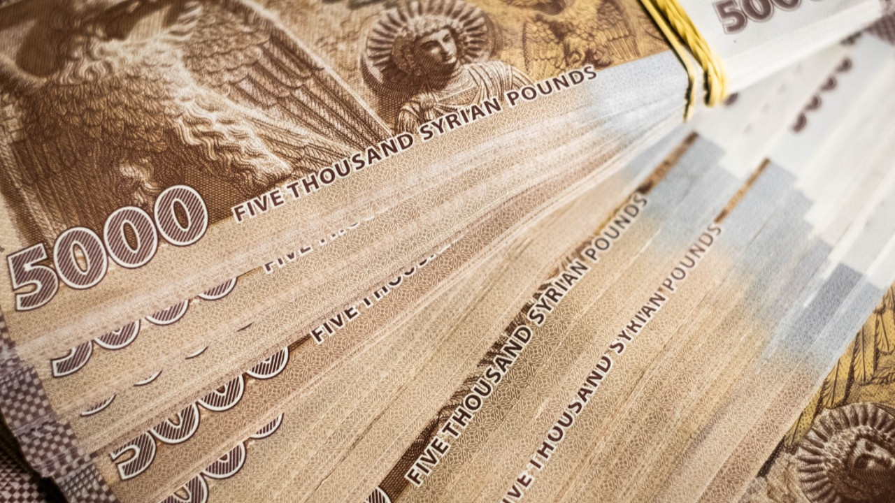 suriye lirasi 3 haftada yuzde 24 deger kaybetti YZ5Z