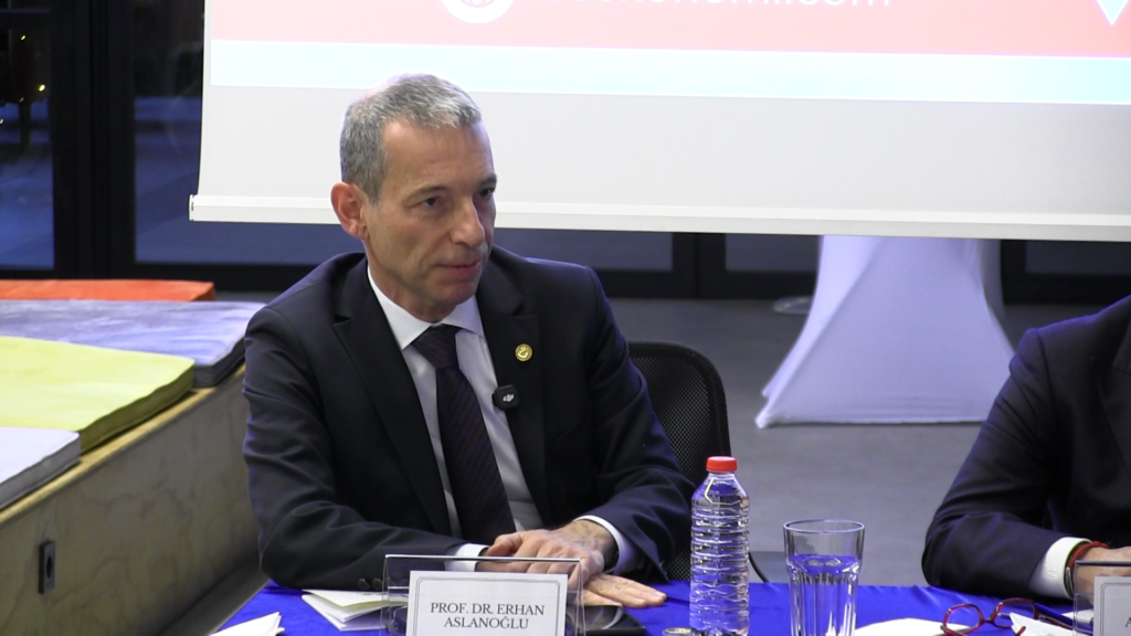 vlcsnap 2025 12 23 11h48m27s758