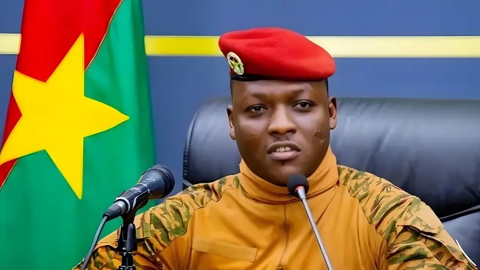 69527d1af2ed9950X535 40 thumbd