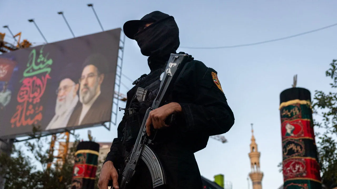 The World in Brief : İran ABD Üslerini Vurdu, Petrol Fiyatları Yükseldi