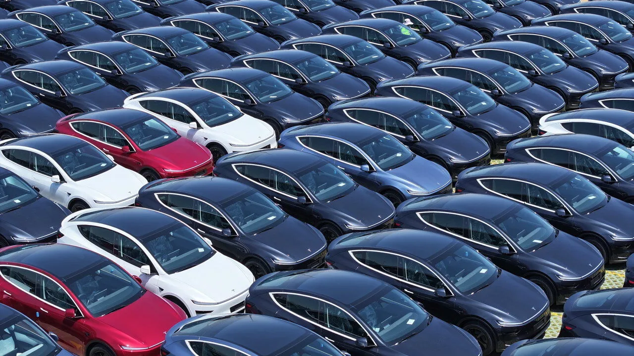 Elektrikli Araç Satışlarındaki Patlama Tesla’yı Yukarı Çekmeyecek