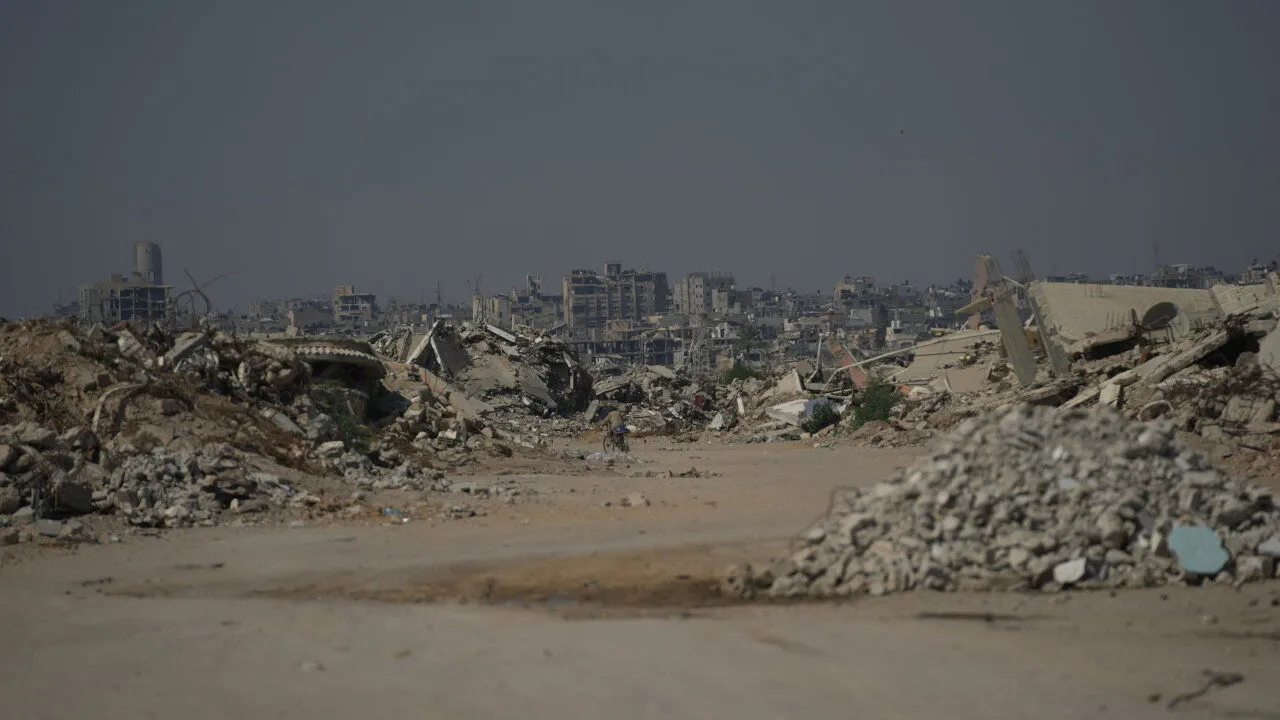 World in Brief: Hamas, Trump’ın Silahsızlanma Önerisini Kabul Etti; Suudi Arabistan Deniz Savunma İttifakı Planlıyor