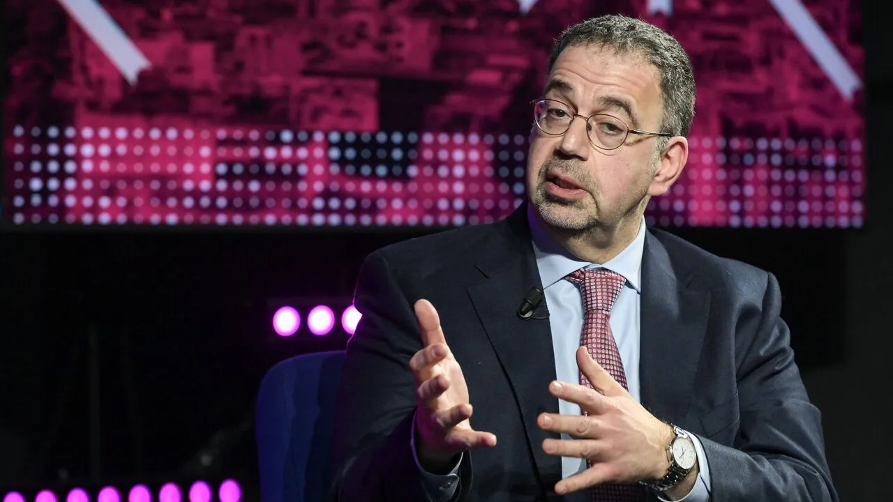 Daron Acemoglu, çalışmalarına yönelik eleştirilerimize yanıt veriyor.