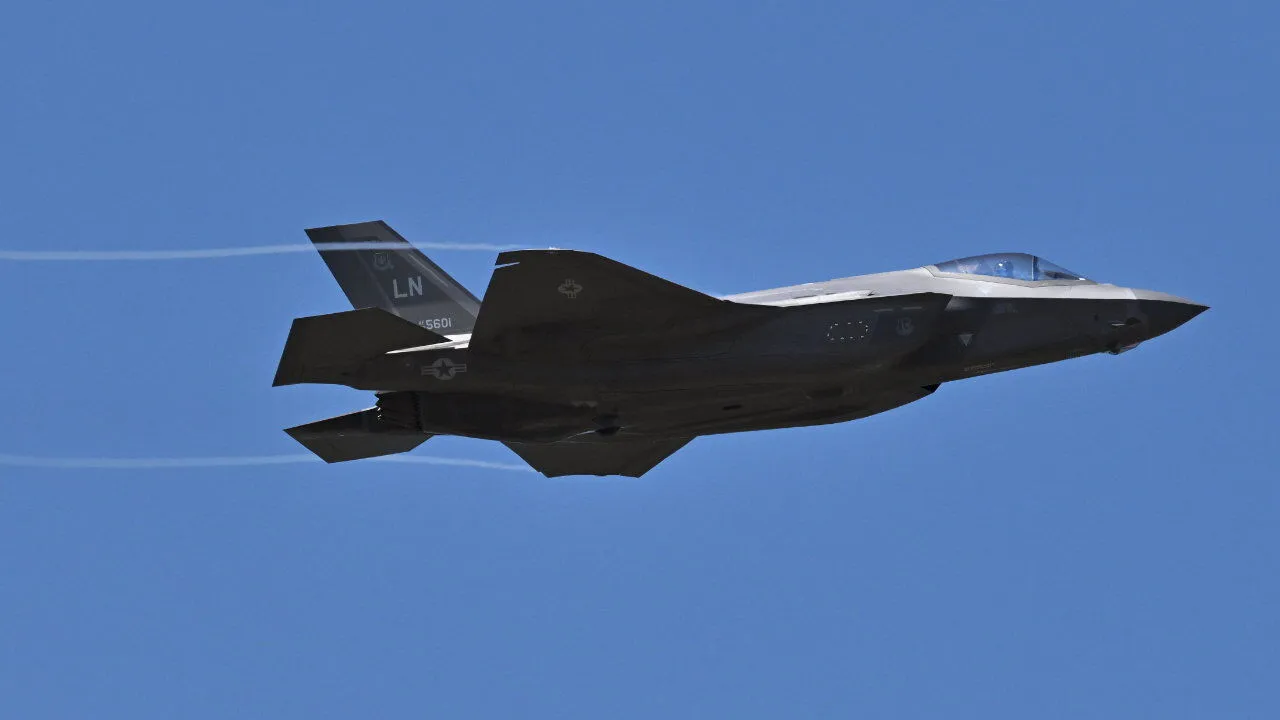 World in Brief: Trump, Suudi Arabistan’a F-35 satışını onayladı; Avrupa, Ukrayna’ya daha fazla yardım gönderdi.